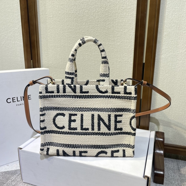 スーパーコピーブランドバッグ正面デザイン