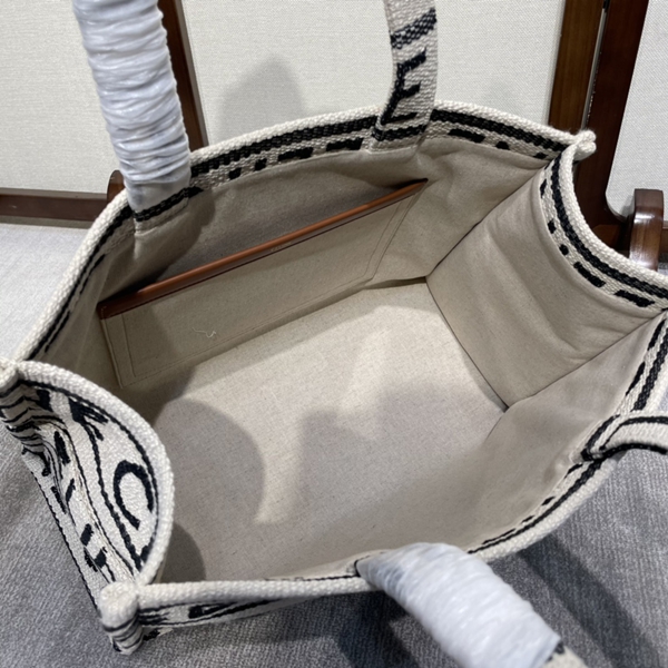 スーパーコピーブランドバッグ角部分ディテール