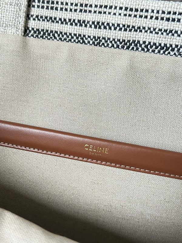 スーパーコピーブランドバッグ着用イメージ