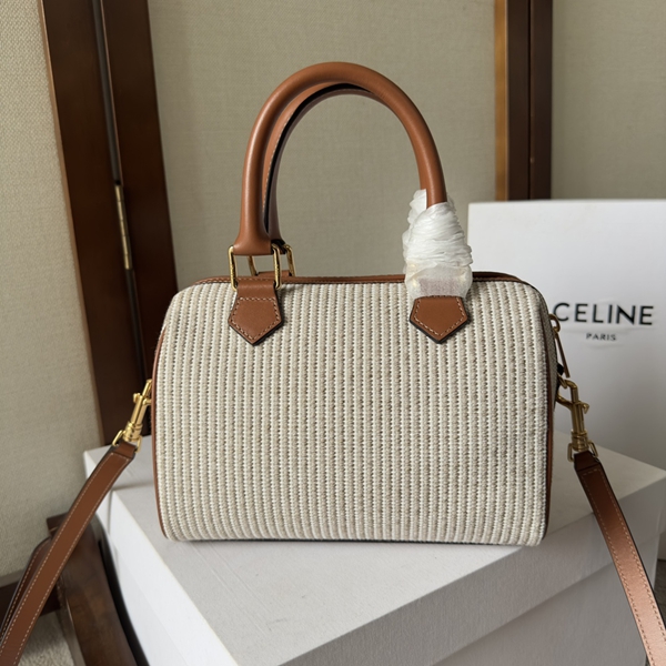 スーパーコピーブランドバッグ側面デザイン