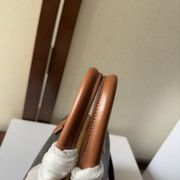 スーパーコピーブランドバッグ角部分ディテール