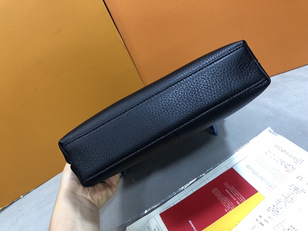 スーパーコピーブランドバッグ内部構造