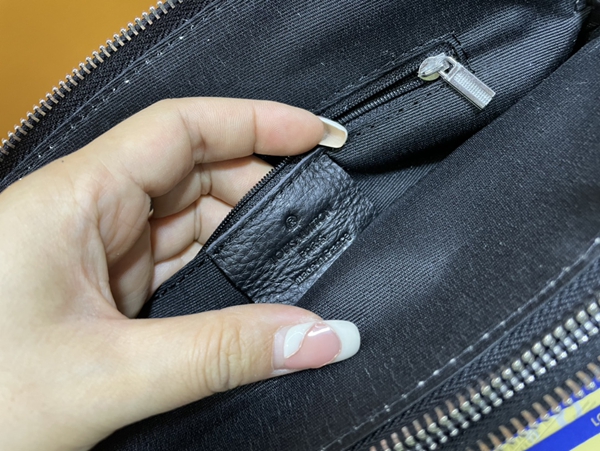 スーパーコピーブランドバッグ着用イメージ