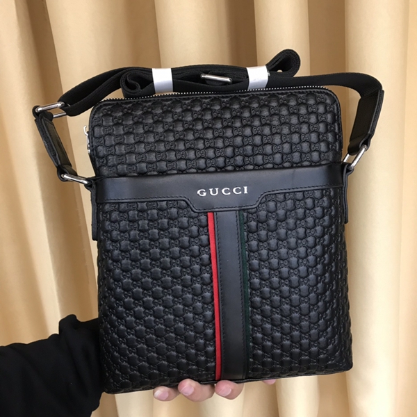 スーパーコピーブランドバッグ背面デザイン