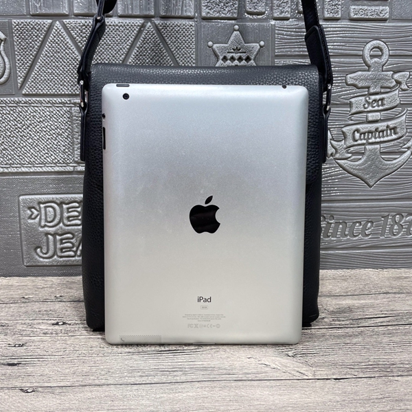 スーパーコピーブランドバッグ背面デザイン