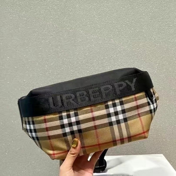 激安ブランドバッグ正面デザイン
