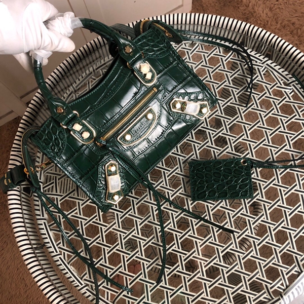 バレンシアガバッグ内部構造