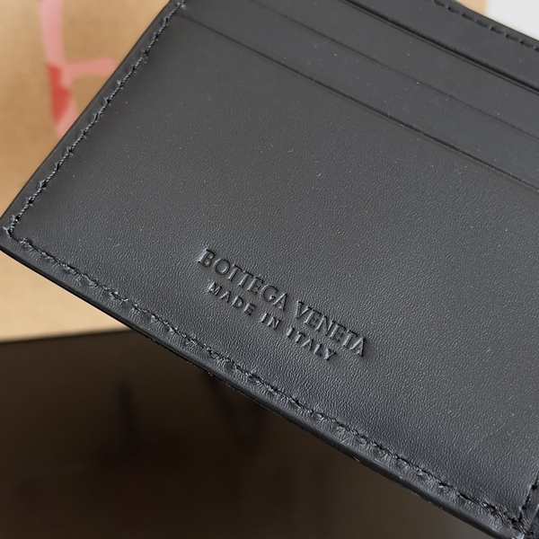 ボッテガヴェネタ財布コピー着用イメージ