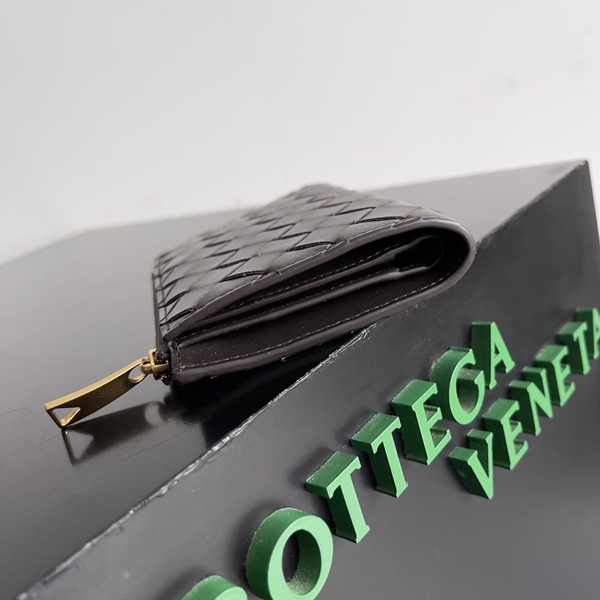 ボッテガヴェネタ財布コピー背面デザイン