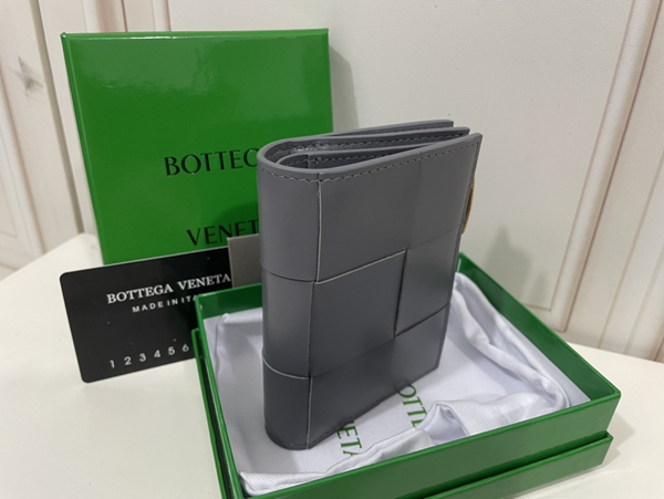 ボッテガヴェネタ財布コピー内部構造