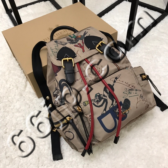 バーバリーバッグ背面デザイン