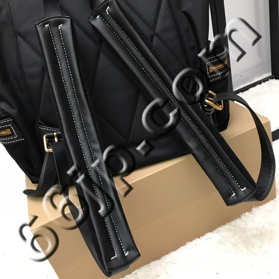 バーバリーバッグ着用イメージ