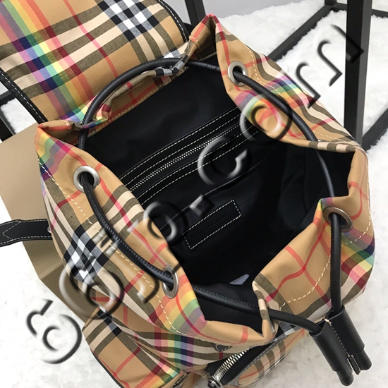 バーバリーバッグ全体デザイン