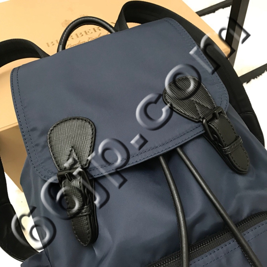 バーバリーバッグ側面デザイン