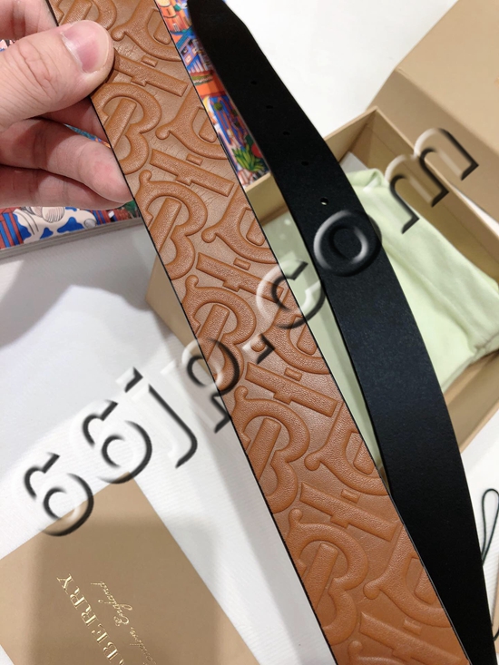 バーバリーベルト着用イメージ