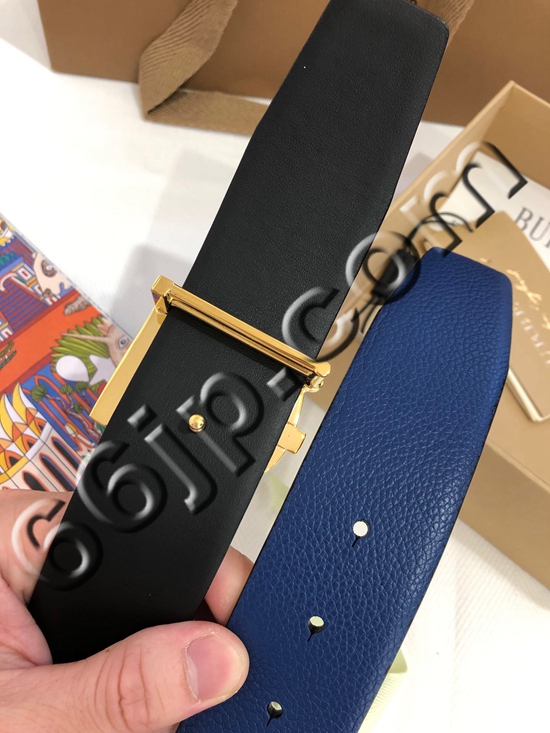 バーバリーベルト着用イメージ