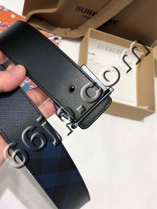バーバリーベルト着用イメージ