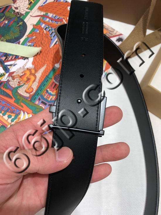 バーバリーベルト着用イメージ
