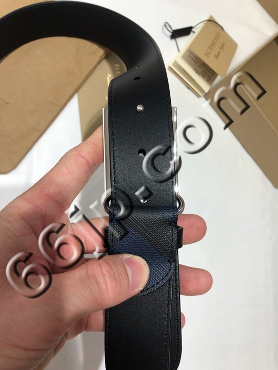 バーバリーベルト着用イメージ