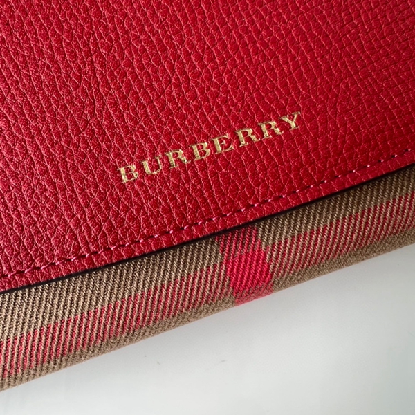 バーバリー財布内部構造