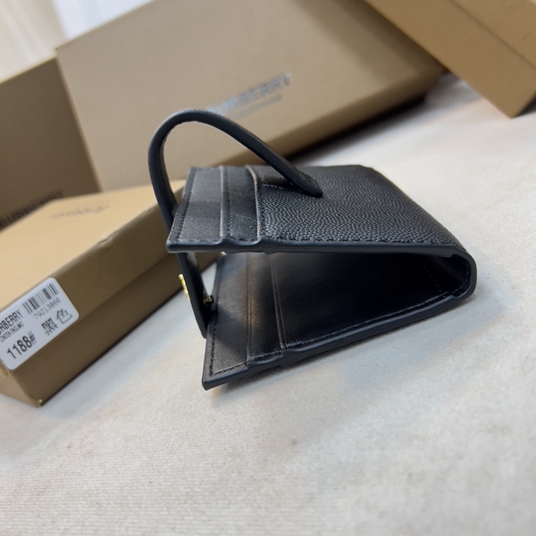 バーバリー財布全体デザイン