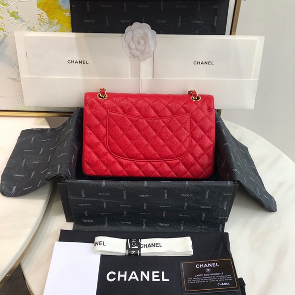 シャネルバッグレプリカ側面デザイン