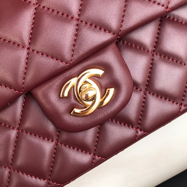 シャネルバッグレプリカ側面デザイン