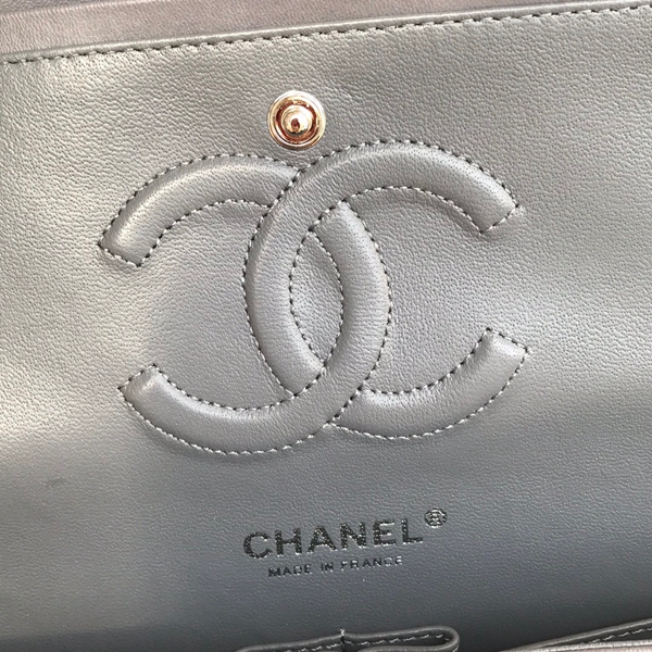 シャネルバッグレプリカ角部分ディテール