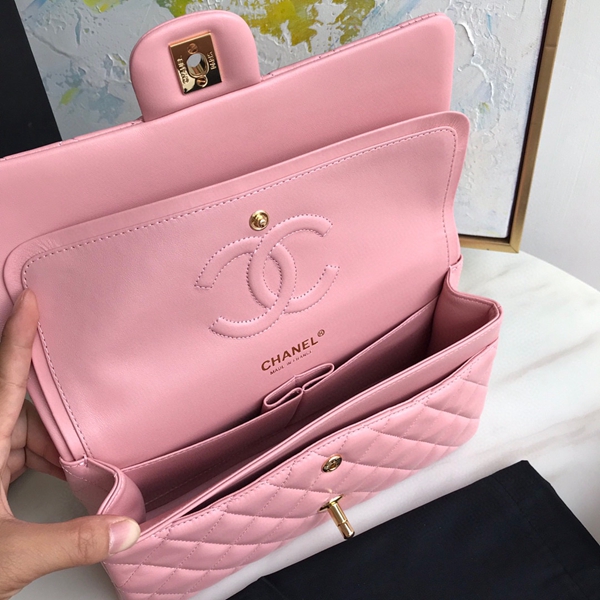 シャネルバッグレプリカ素材ディテール