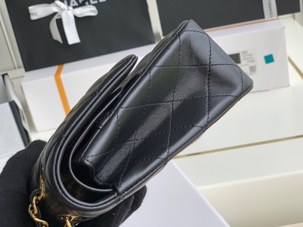 シャネルバッグレプリカ細部ディテール