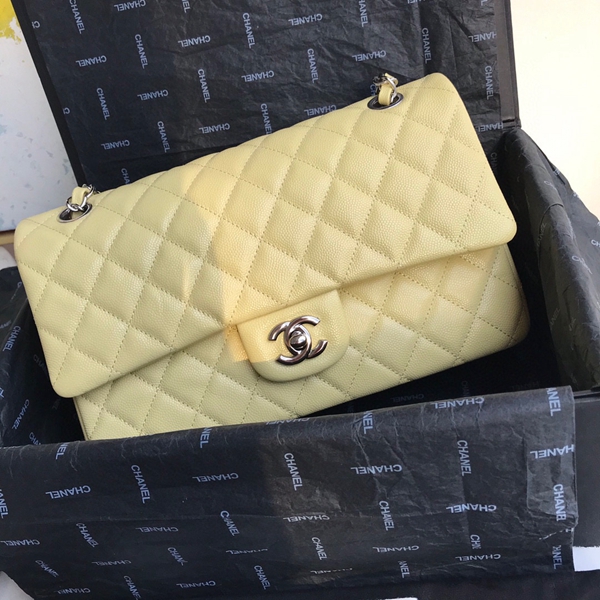 シャネルバッグレプリカ正面デザイン