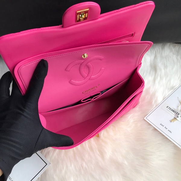 シャネルバッグレプリカ側面デザイン