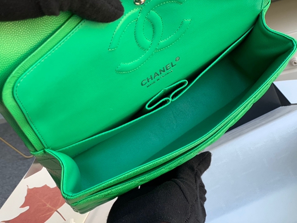 シャネルバッグレプリカ素材ディテール