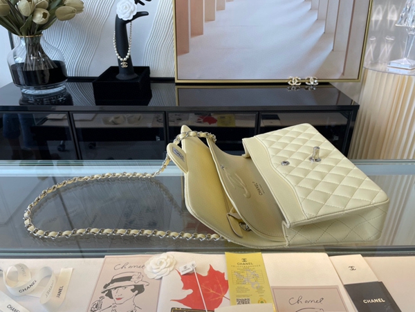 シャネルバッグレプリカ細部ディテール