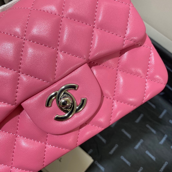 シャネルバッグレプリカ内部構造