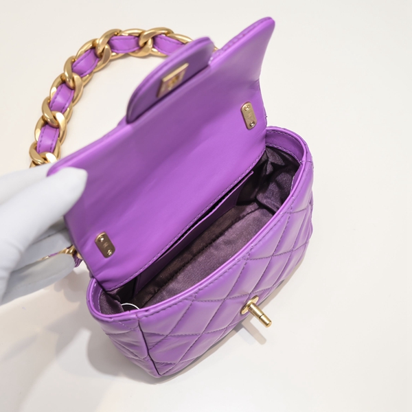 シャネルバッグ着用イメージ