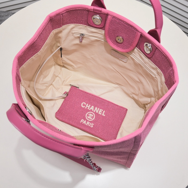 シャネルバッグ着用イメージ