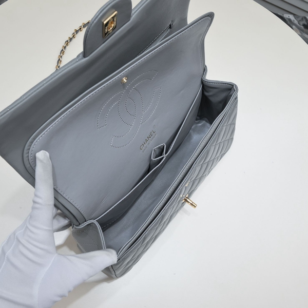 シャネルバッグ着用イメージ