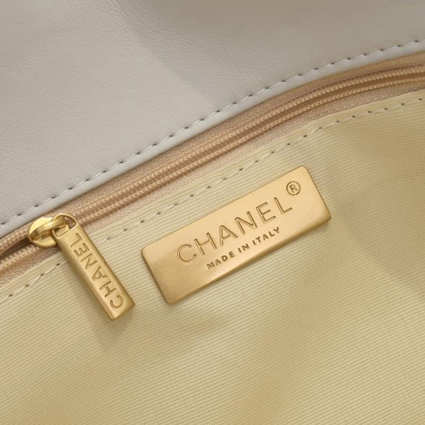 シャネルバッグ全体デザイン