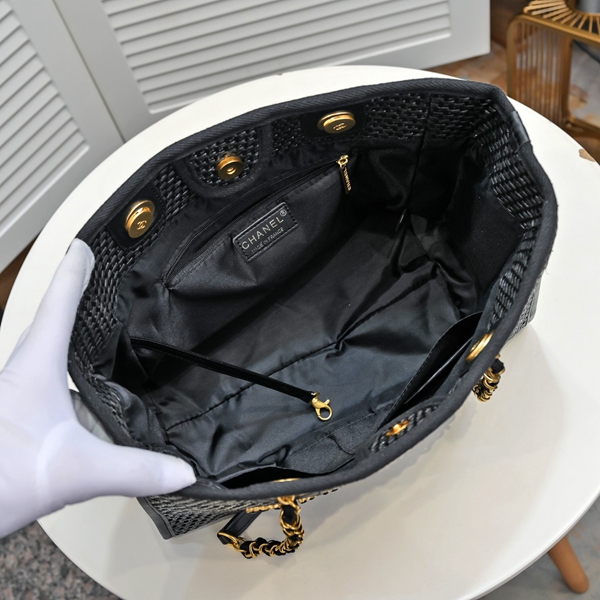 シャネルバッグ着用イメージ