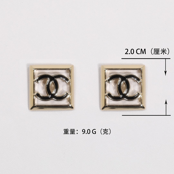 シャネルアクセサリー正面デザイン