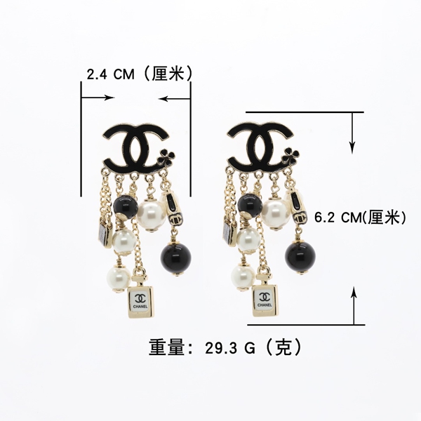 シャネルアクセサリー正面デザイン