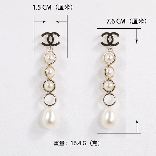 シャネルアクセサリー正面デザイン
