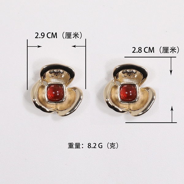 シャネルアクセサリー正面デザイン