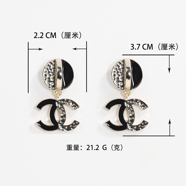 シャネルアクセサリー正面デザイン