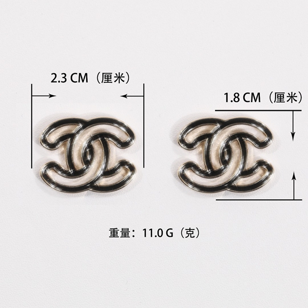 シャネルアクセサリー正面デザイン