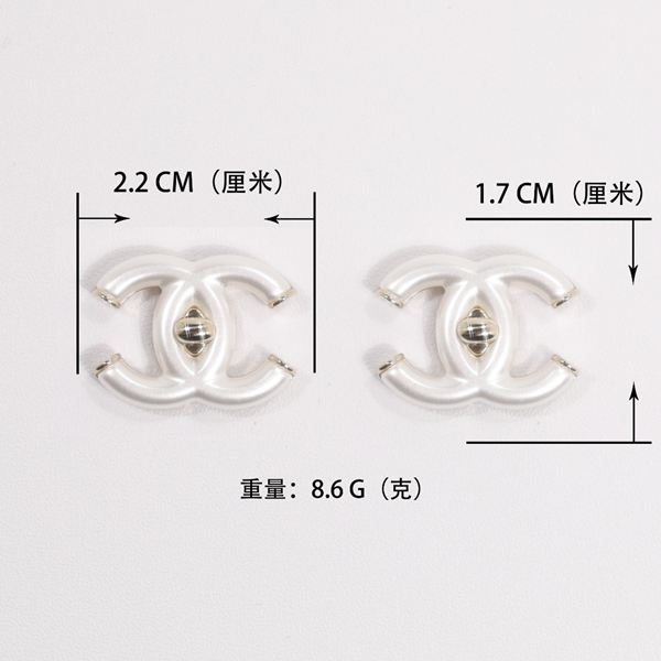 シャネルアクセサリー正面デザイン