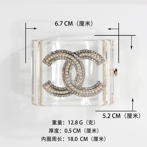 シャネルアクセサリー背面デザイン