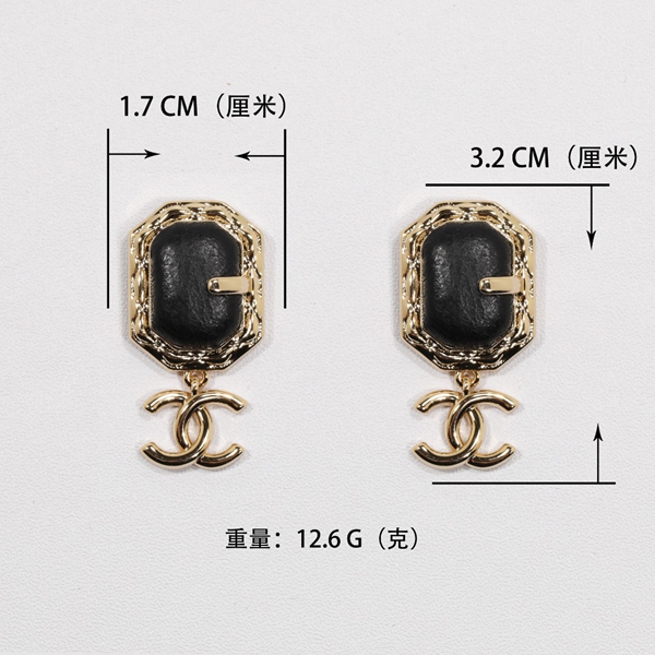 シャネルアクセサリー正面デザイン