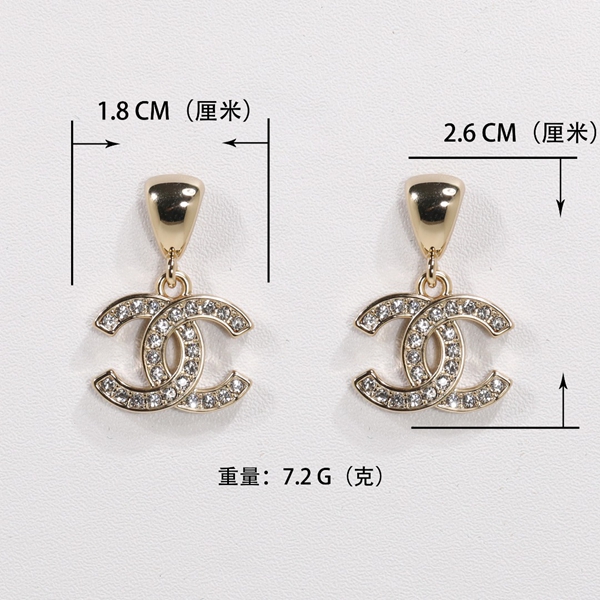 シャネルアクセサリー正面デザイン